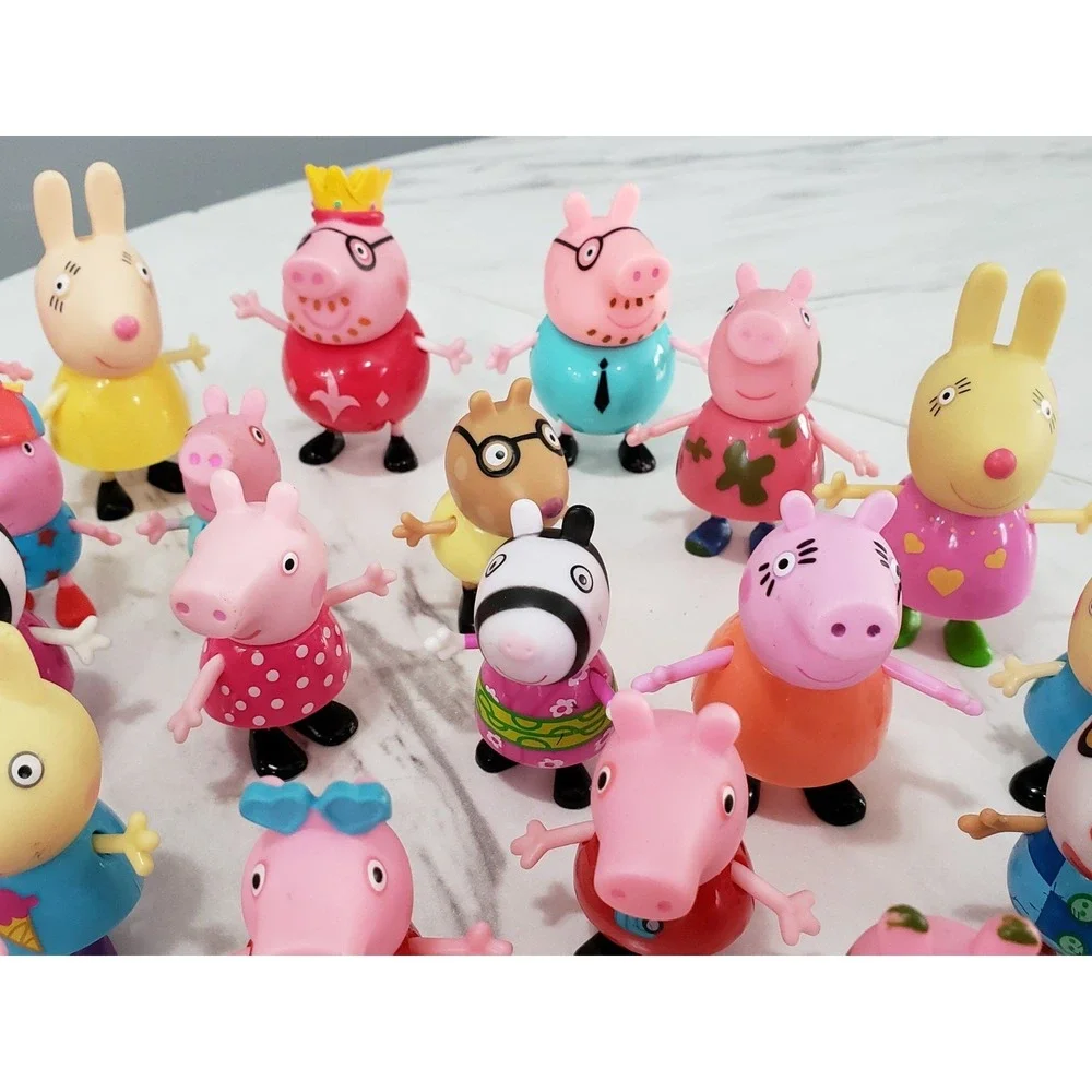 Lot 40+ Peppa Pig Family Friends Figures Bundle Mummy Daddy Grandma George